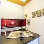 True 8 Apartament Scuol